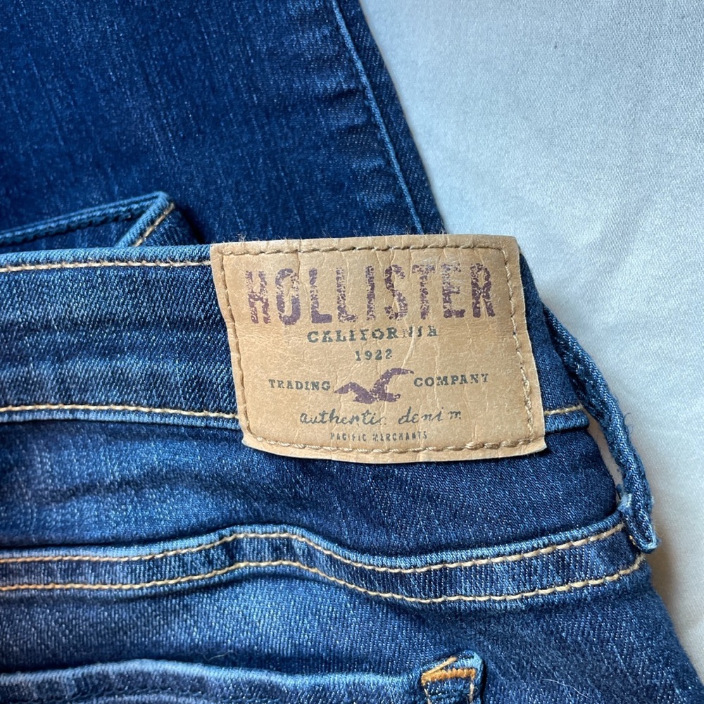 Stretchy fit - perfect condition - never worn